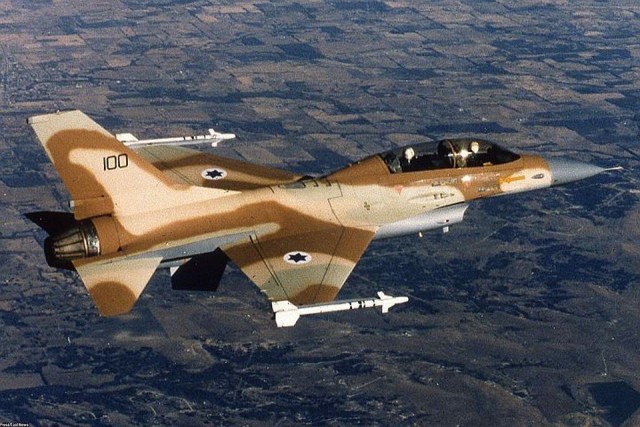 Израиль сбил иранский беспилотник и потерял свой истребитель F-16