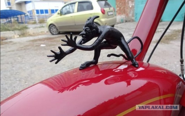 Коготь смерти - фигурка