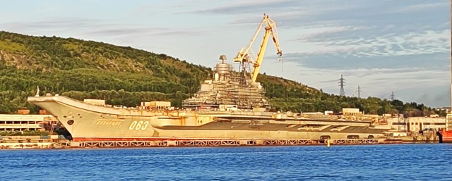 МиГ-29КУБ. Посадка на палубу, вид из кабины с переговорами