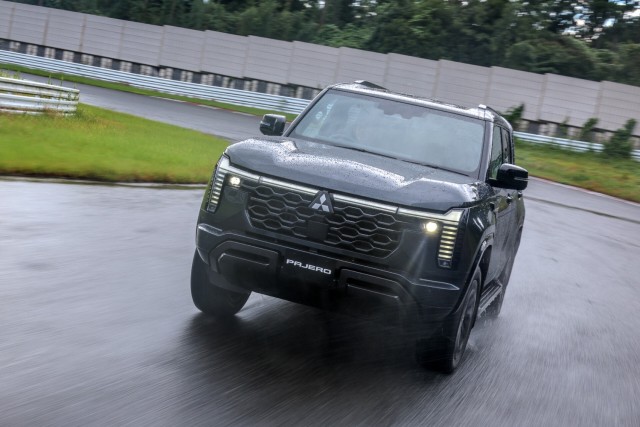 Новый Pajero выходит на рынок Японии