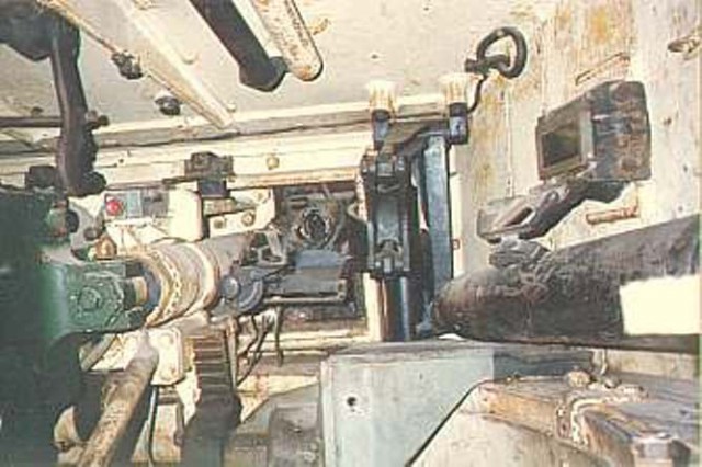 Пушки Т-34-76 и Т-34-85 против брони «Тигра» Т-VI
