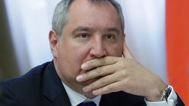 Каким образом астронавты преодолели радиационный пояс Ван Аллена при путешествии к Луне?