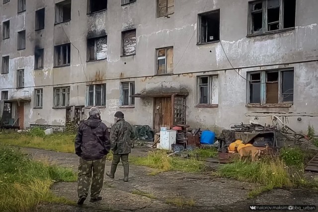 Бывший военный не покидает место службы 42 года! Он - единственный житель заброшенного городка Гранитный