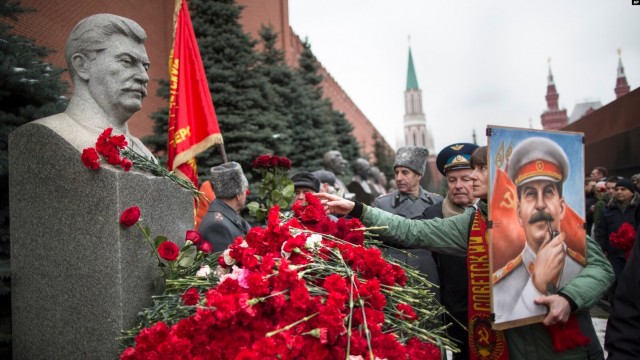 Военкоматы Петербурга начали проверять персональные данные военнообязанных
