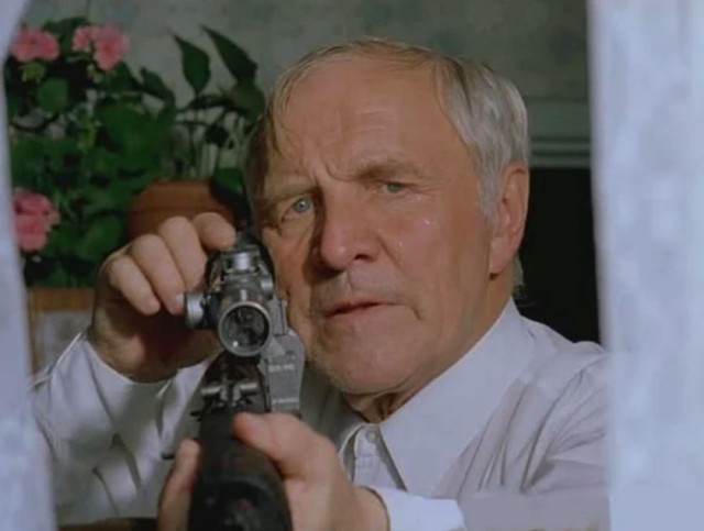 В Воскресенске лютый дед продырявил руку и отстрелил палец курьеру Озона