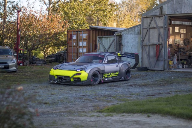 Mazda miata в стиле cyberpunk