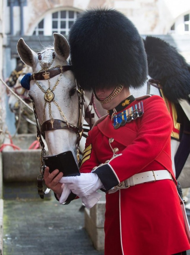Для поднятия настроения.