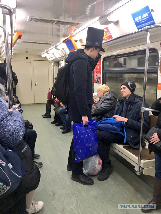 Модники из российского метрополитена