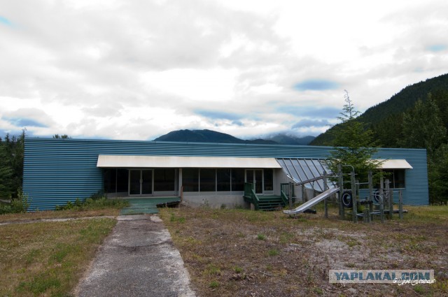 Канадский город-призрак застывший в 80-х