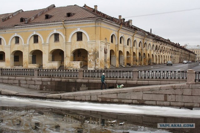 Памятники и здания. Двойники.