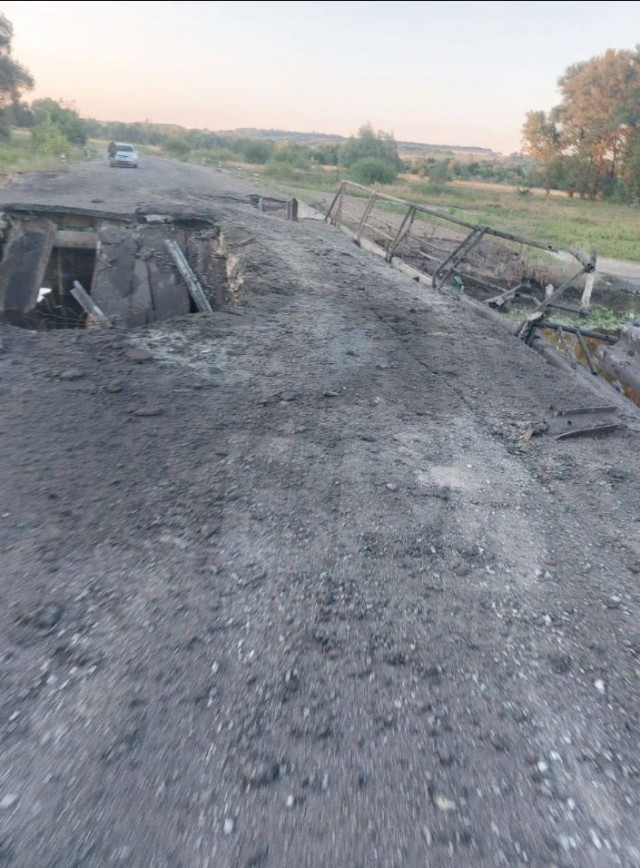ВСУ разрушили мост через реку Сейм в Курской области
