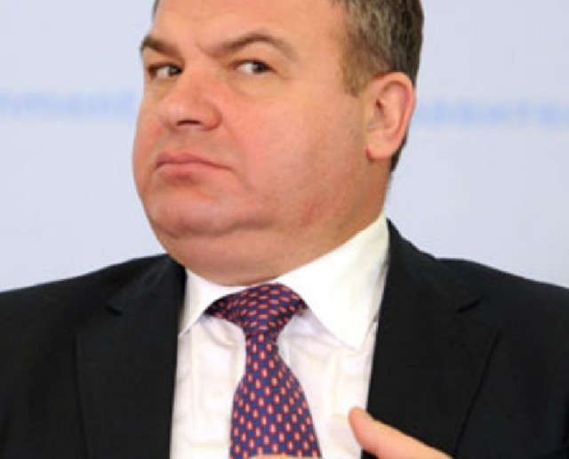 Рогозин: За растрату денег "Восточного" на яхты
