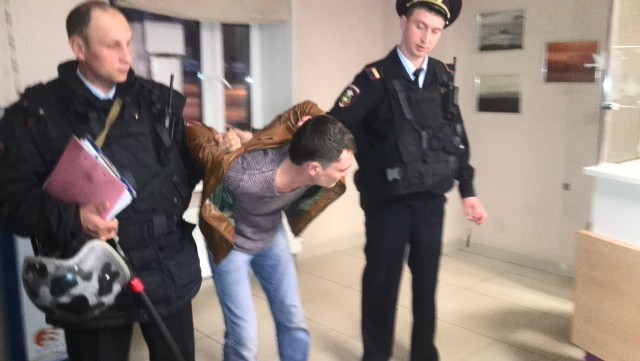 Детская площадка запрещена для игры детям других домов