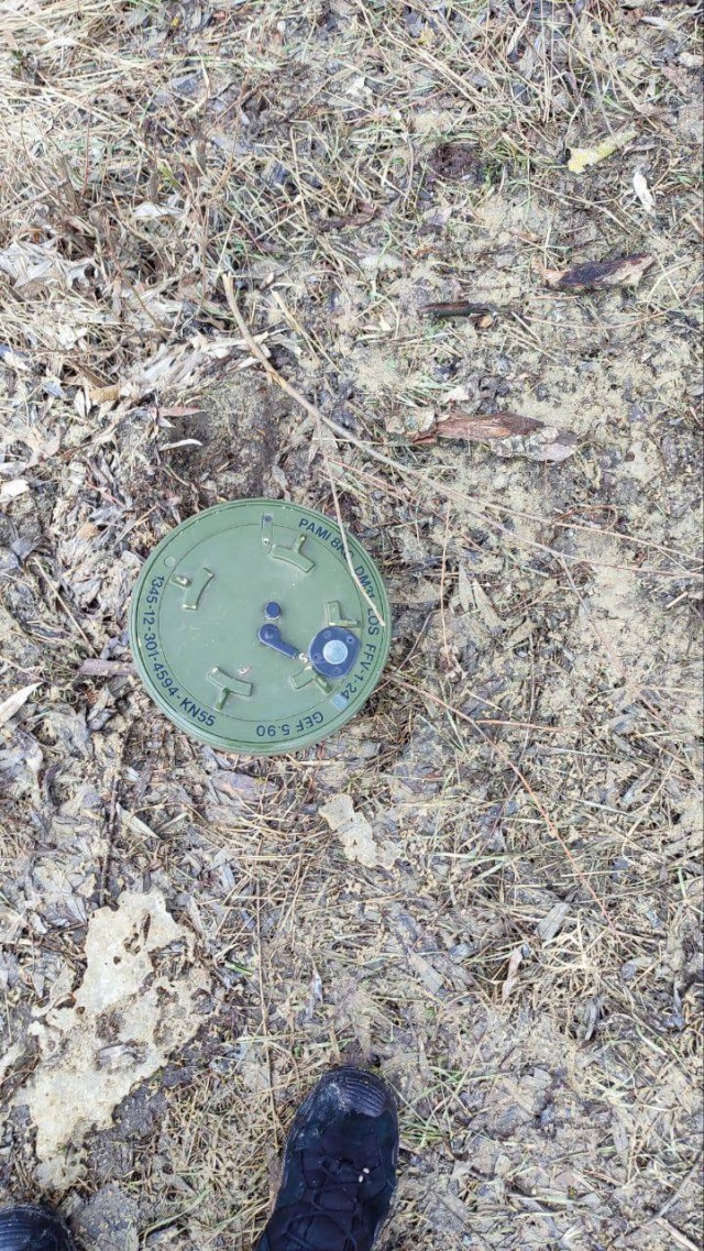 Два сотрудника погранслужбы ранены во время вчерашней зачистки населенных пунктов Брянской области от украинской ДРГ