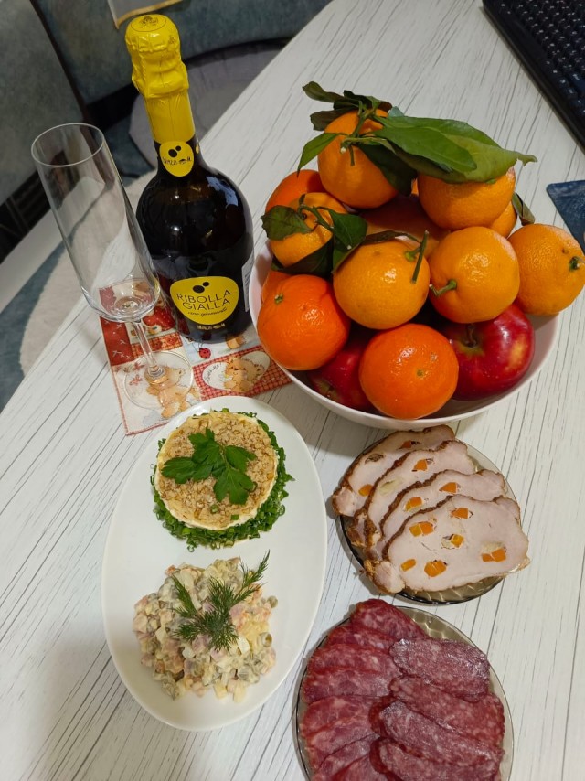 Какой стол, такой и стул!