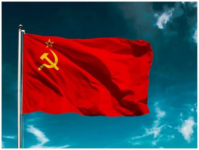 О российском флаге