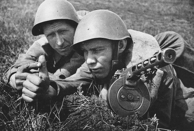 Советская армия в фотографиях