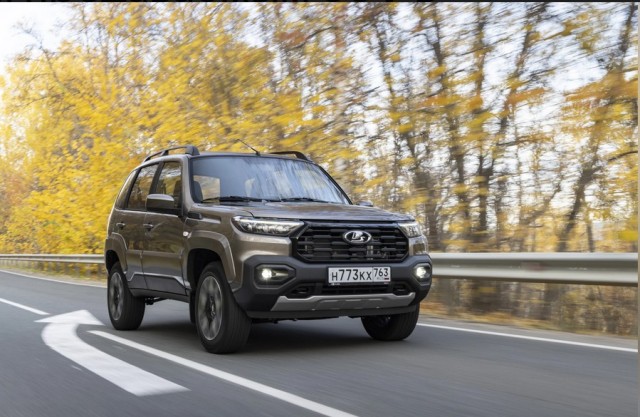 Lada Niva Travel обошла всех
