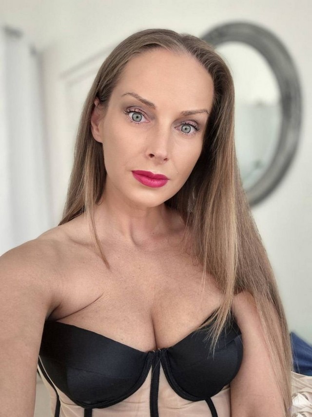 Красивые женщины за 40