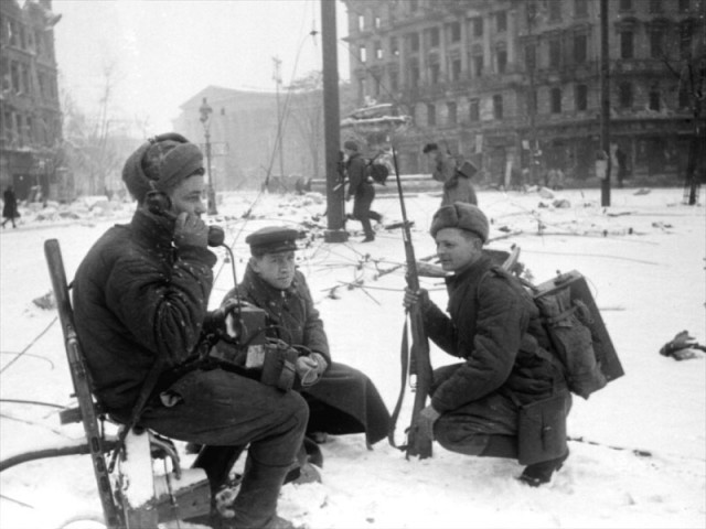Фотографии второй мировой, многие цветные (фото)