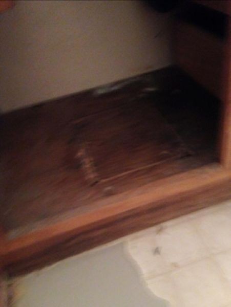 Заброшенный тайник бывшей хозяйки дома