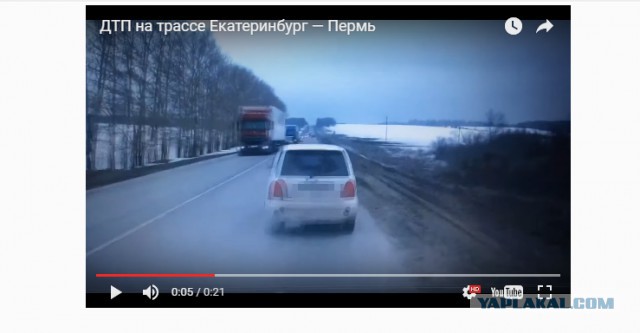 Внедорожник протаранил малолитражку