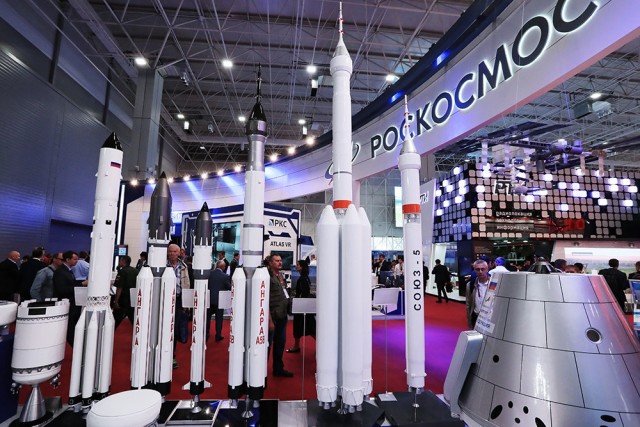 Космос, гниющий изнутри: Россия сходит с орбиты