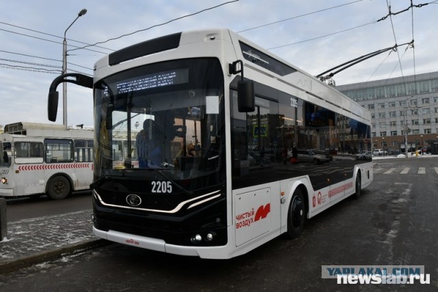 В Мариуполе запущены первые троллейбусы