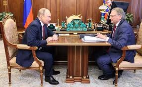 Россия больше никогда не повернется к Западу, заявил Титов.