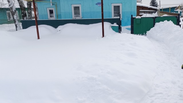 С первым снегом нас!))