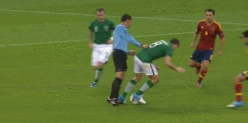 Арбитры нынче пошли... Суровые