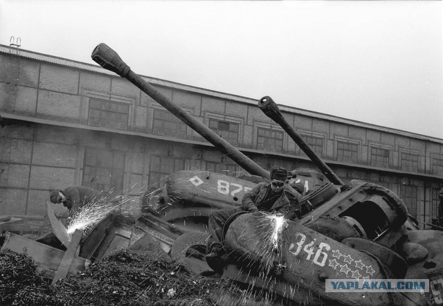 Эшелон с Т-34-85 в Чите
