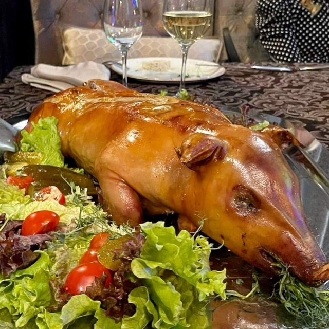 Начинаем праздновать Новый год, коллеги!