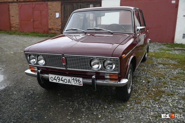 «Дед офигел!» Екатеринбуржец превратил ржавое корыто в дорогущую конфетку из СССР