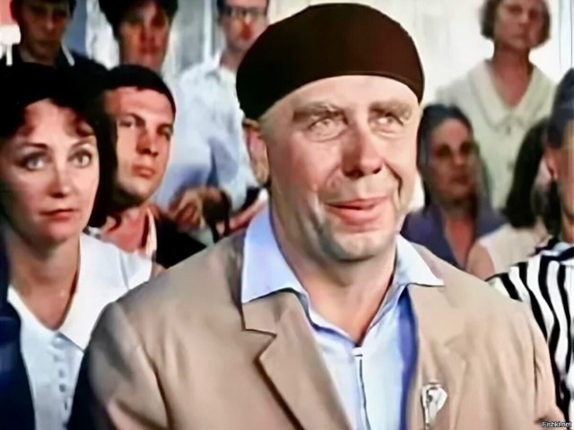 Мода к пятнице - стройняшки в бикини