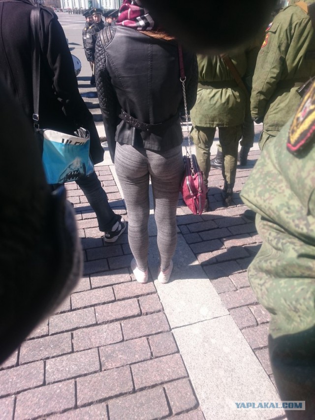 Подглядывание за девушками