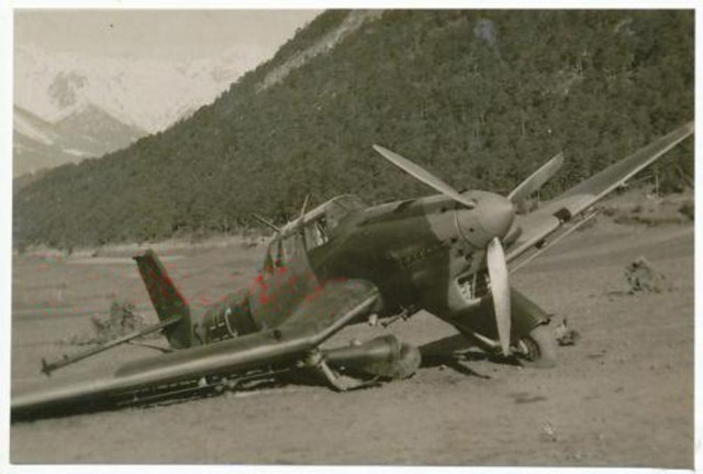 Редкий кадр! Гибель пикирующего бомбардировщика Ju-87