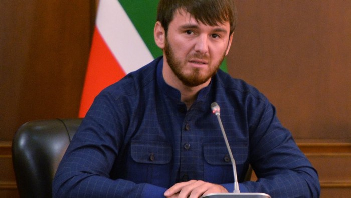 Полиция Чечни начала проверку в отношении экс-мэра Грозного Ислама Кадырова.