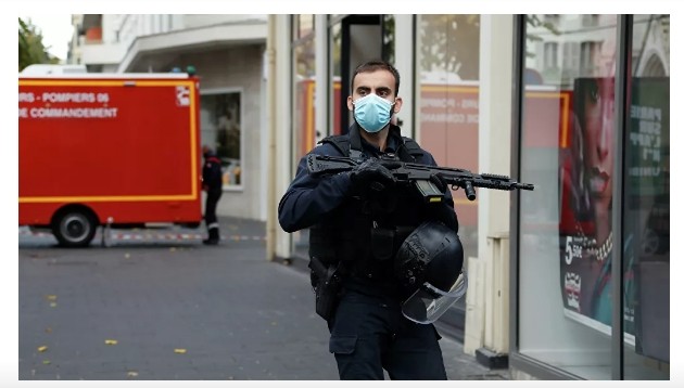 Полицейские застрелили вооруженного ножом человека в Авиньоне