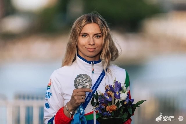 Белорусская легкоатлетка Кристина Тимановская продала свою медаль на eBay за 21 тысячу долларов (полтора миллиона рублей)