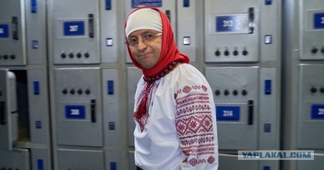 Президент Украины Владимир Зеленский был вывезен в бункер, потому что российские войска приближаются к Киеву