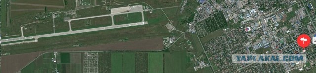 В Ейске на жилой дом упал самолёт