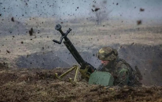 В Курске ученик и его отец донесли на школьного учителя из-за дискредитации ВС РФ