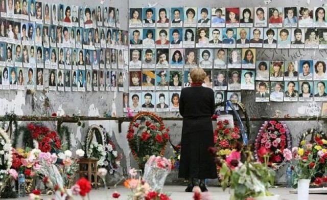 1 сентября 2004 года. Беслан. Помним