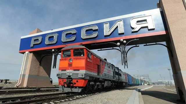 Китайские компании начали отказываться напрямую поставлять товары в Россию