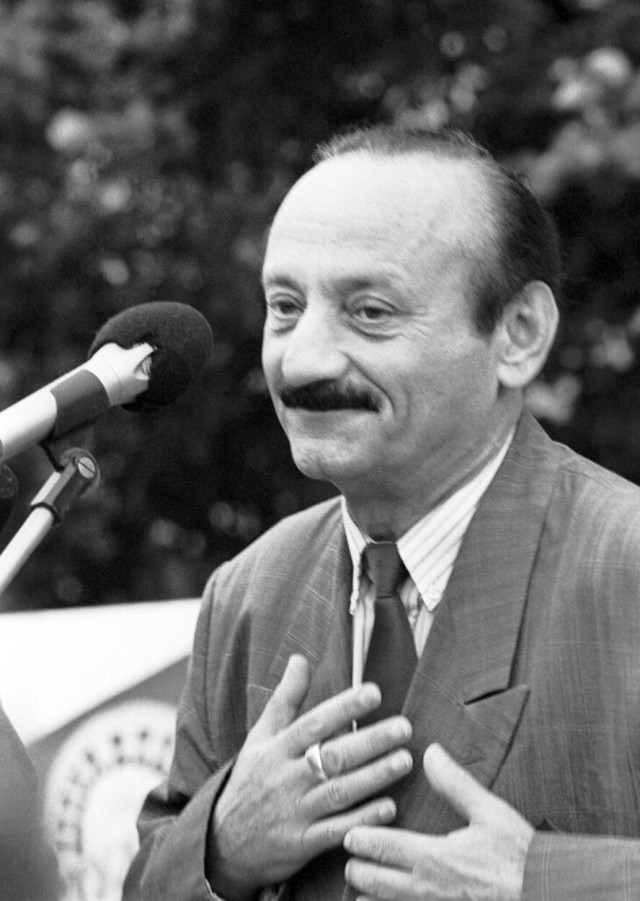 Интересные снимки известных людей 18.11.25