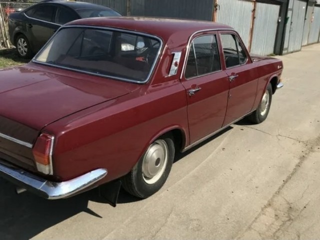 Редкая ГАЗ 24 Волга 1983 года выпуска выставлена на продажу в Иркутске. Цена - "всего" 5,1 млн рублей