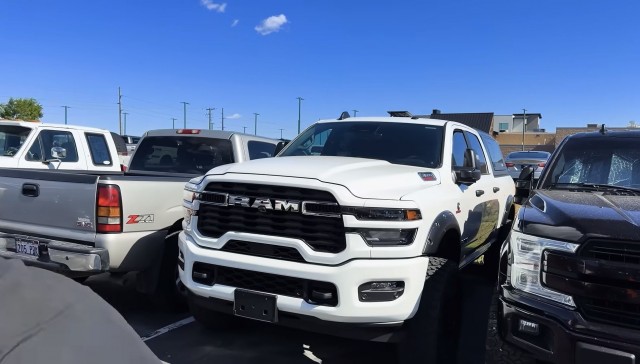 В США ошибка с заправкой стоила владельцу Ram 2500 Cummins не только нервов, но и самого автомобиля.Ремонт оценили в $50 тысяч
