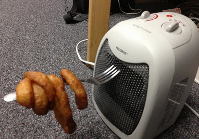 Готовим еду на работе и в общаге (21 фоток)