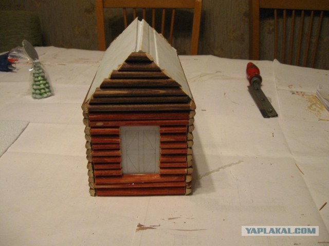 Поделка с ребенком 6 лет. Зимний дом